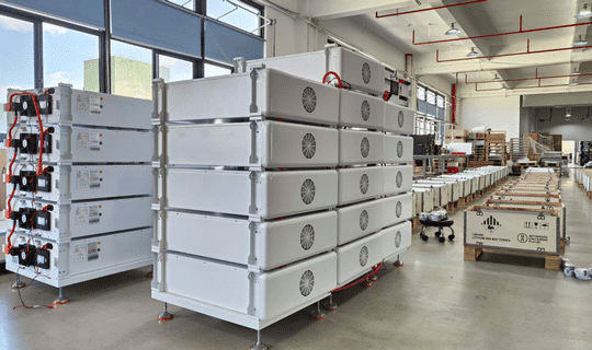 RAKOUR NSTFW-16K-HV scalable high voltage battery system with 5 to 14 stackable LiFePO4 battery modules connected in series via BCU, delivering 256V to 716.8V for commercial energy storage