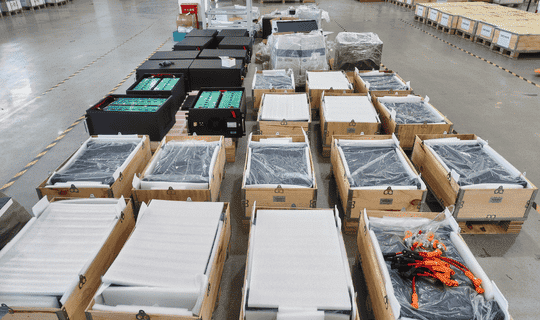 Diagram explaining what a low voltage 48V LiFePO4 battery is and how it works in a solar storage system